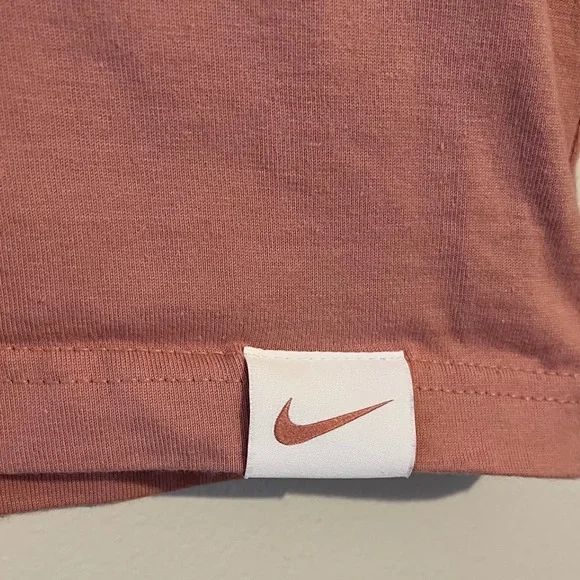 Nike Swoosh Philadelphia Phillies Baseball Boxy Pink T-Shirt Tee Women's Medium - Picture 4 of 11